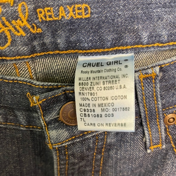 Cruel Girl Relaxed Low Rise Jeans - Picture 4 of 7